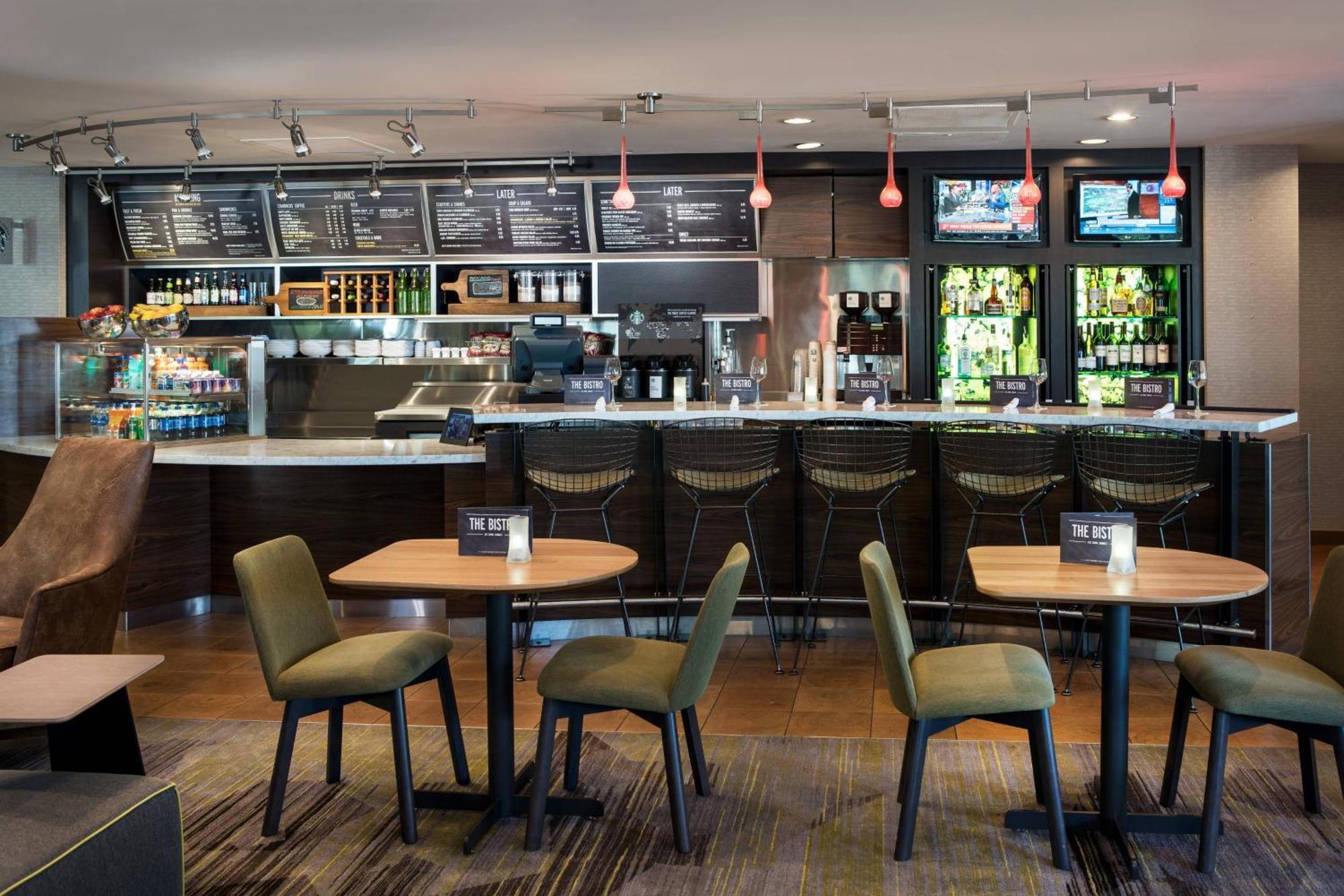 Готель Courtyard By Marriott Richmond Berkeley Екстер'єр фото