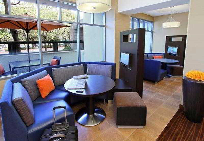 Готель Courtyard By Marriott Richmond Berkeley Екстер'єр фото